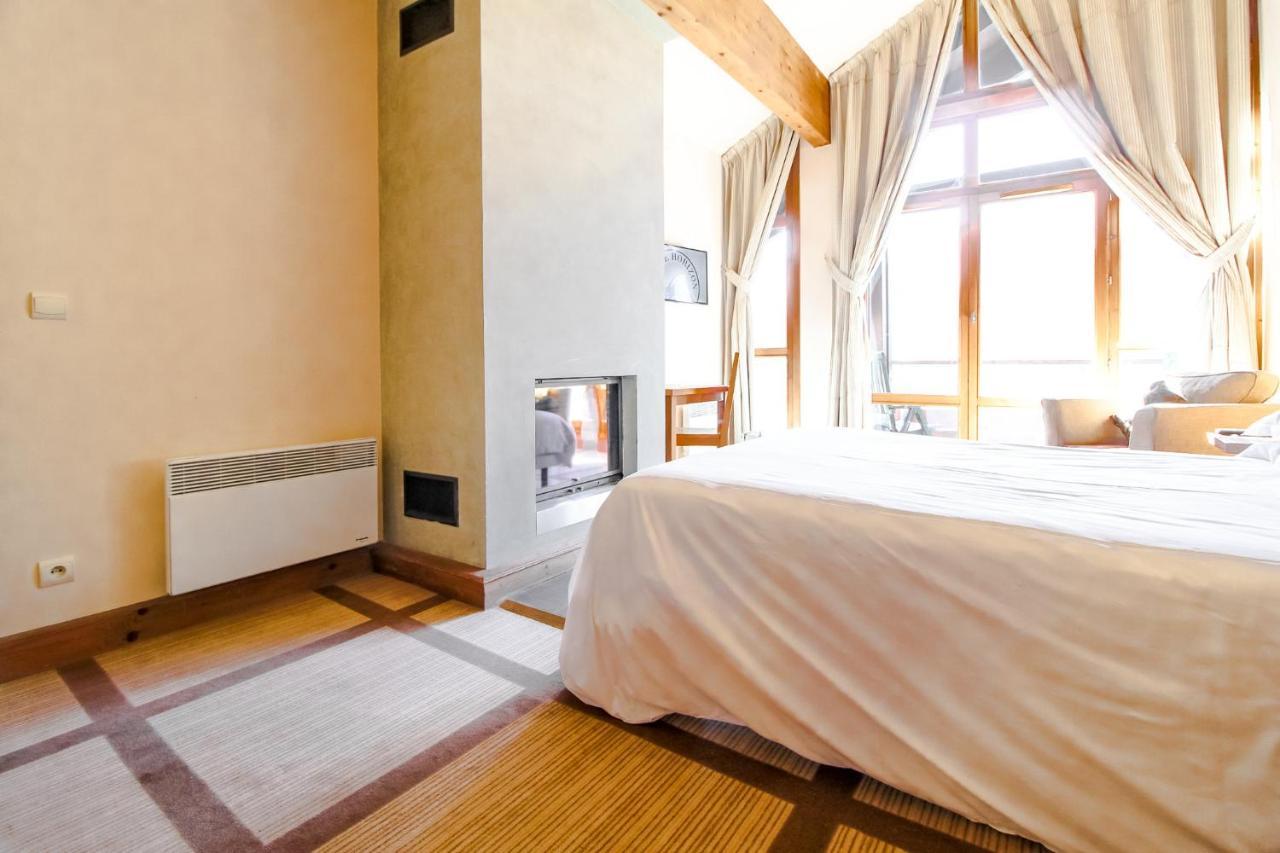 Exceptional 3 Bed Penthouse With Fireplace And Stunning Views Flaine Extérieur photo